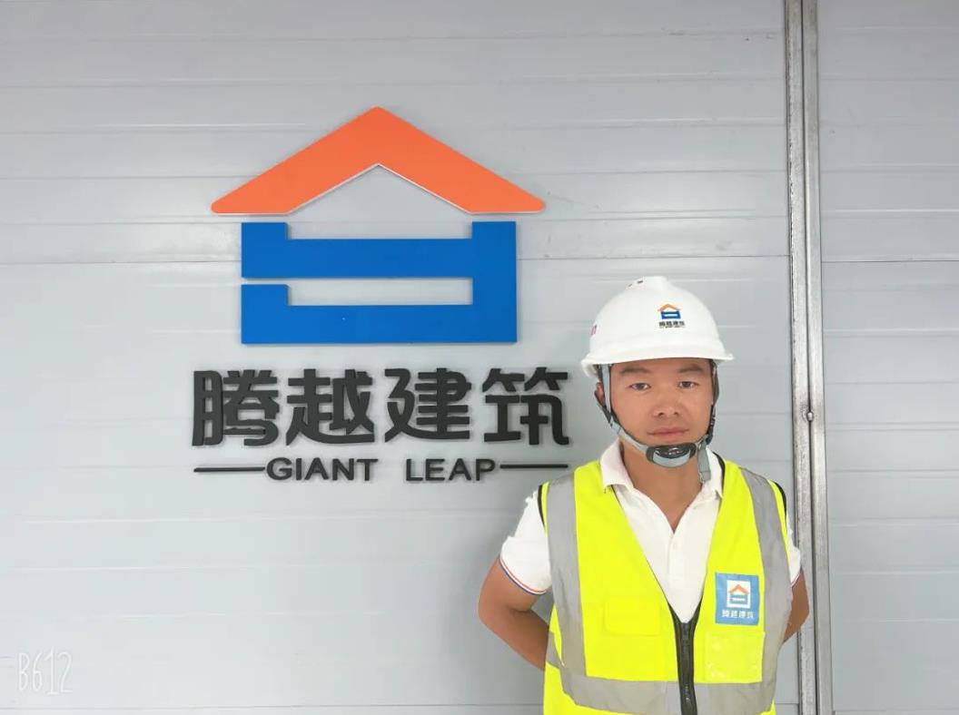 先鋒人物|相伴12年，從“人民衛(wèi)士”到“騰越鐵軍”